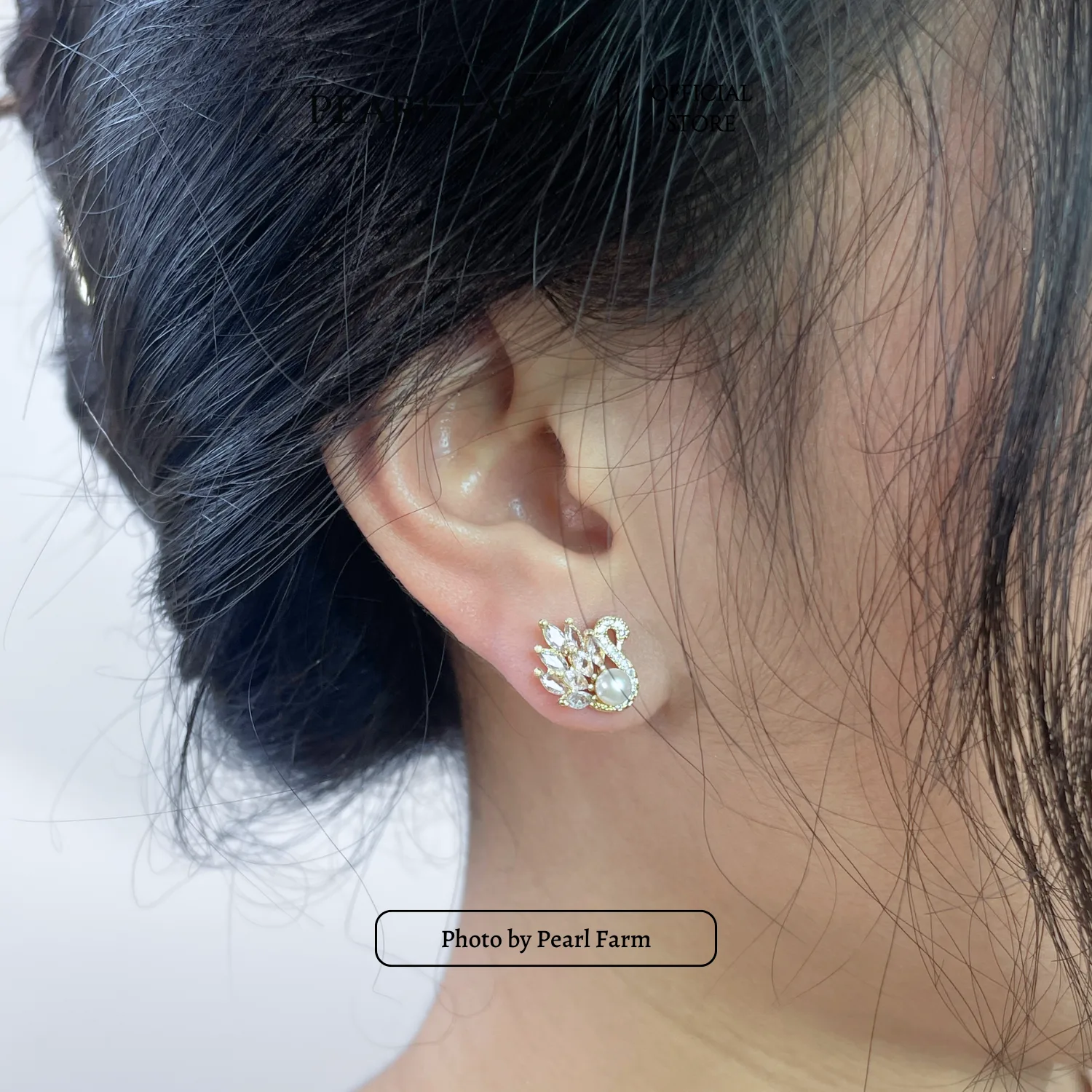 Bông Tai Nụ Ngọc Trai Dáng Thiên Nga - Ảnh 8